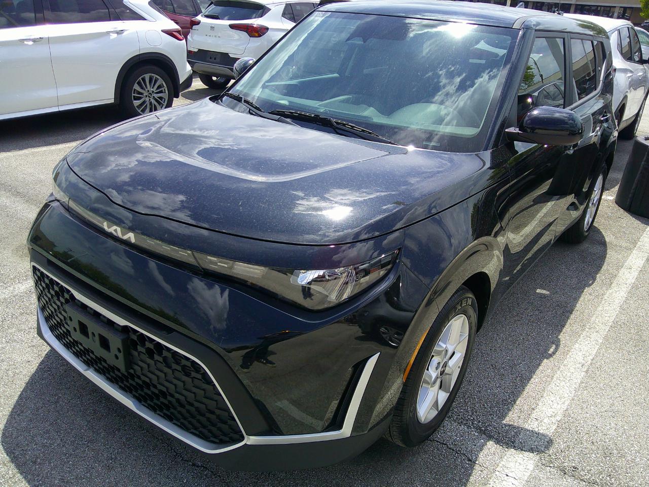 Kia Soul LX FWD 2025