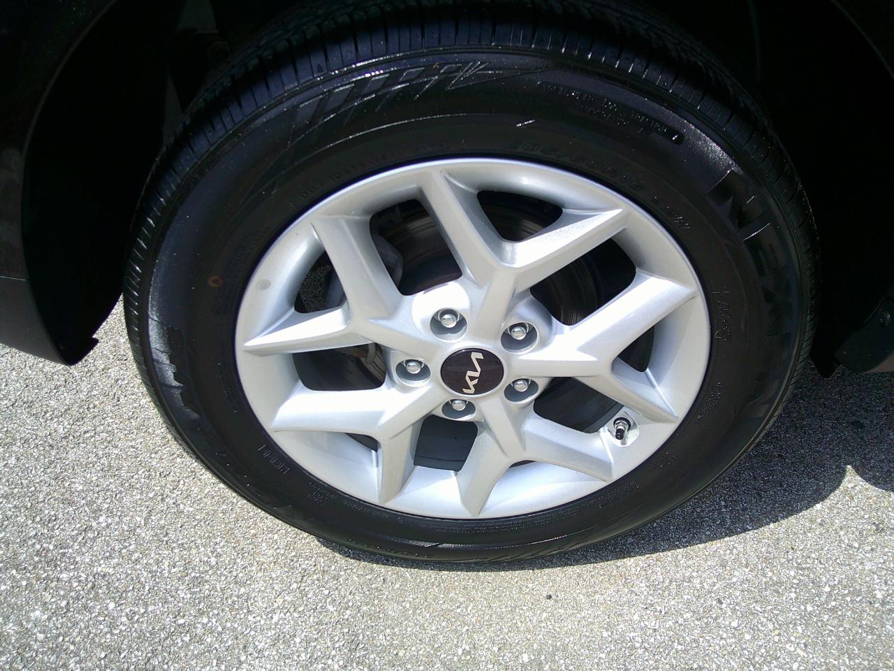 Kia Soul LX FWD 2025