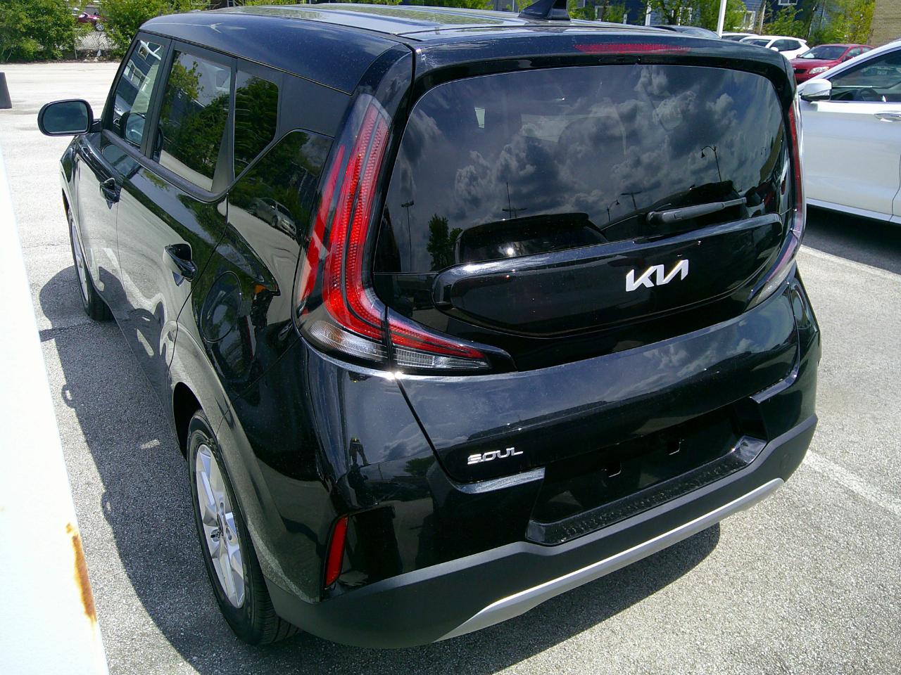 Kia Soul LX FWD 2025