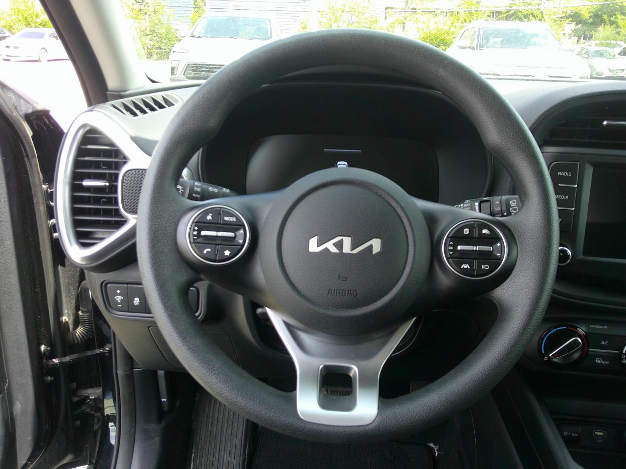 Kia Soul LX FWD 2025