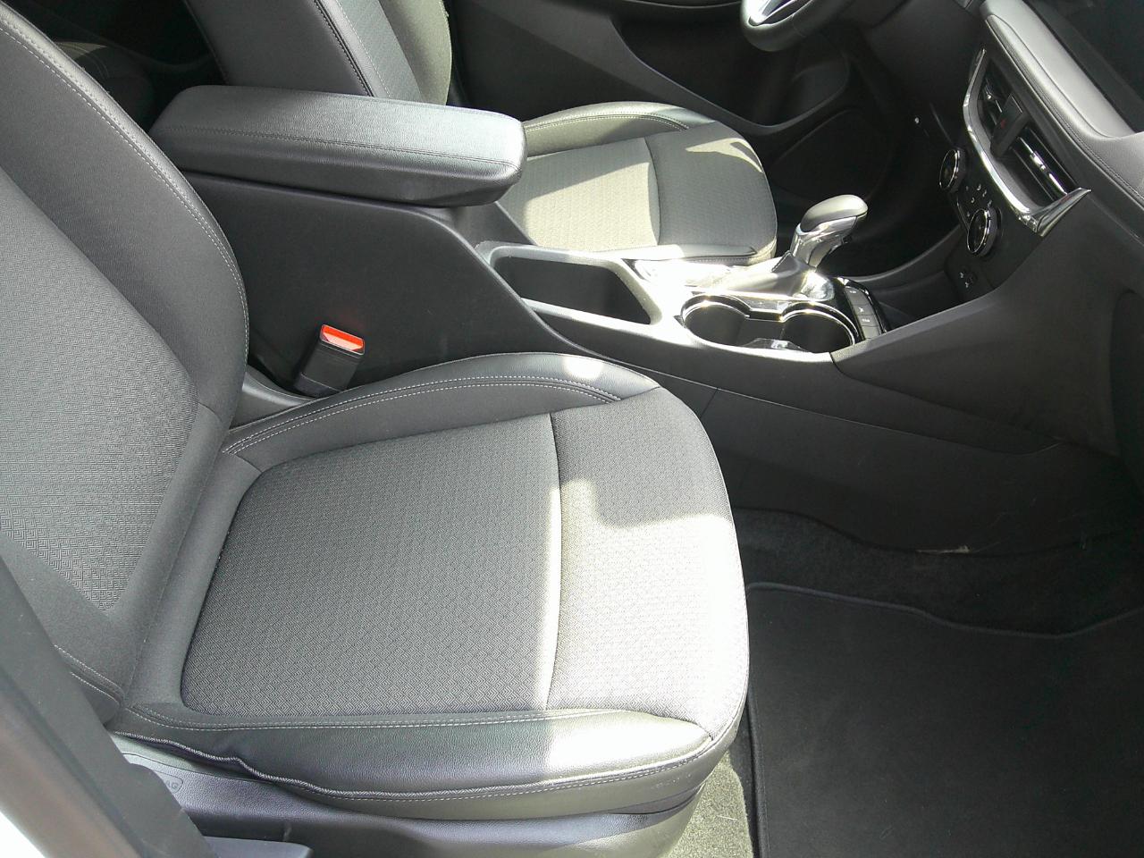 Buick Encore GX FWD 4dr Preferred 2025