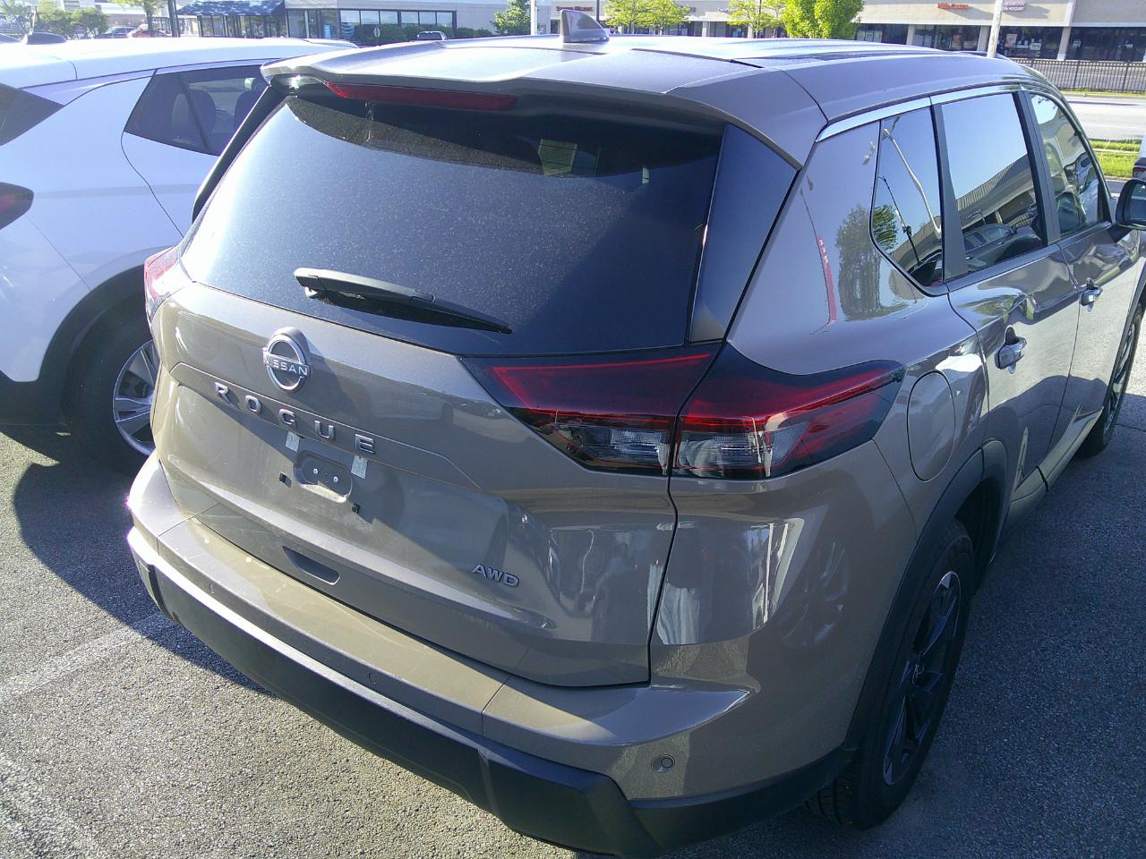 Nissan Rogue FWD SV 2025