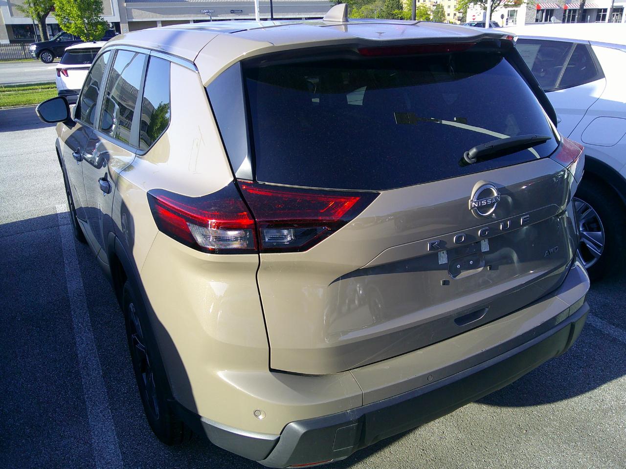Nissan Rogue FWD SV 2025