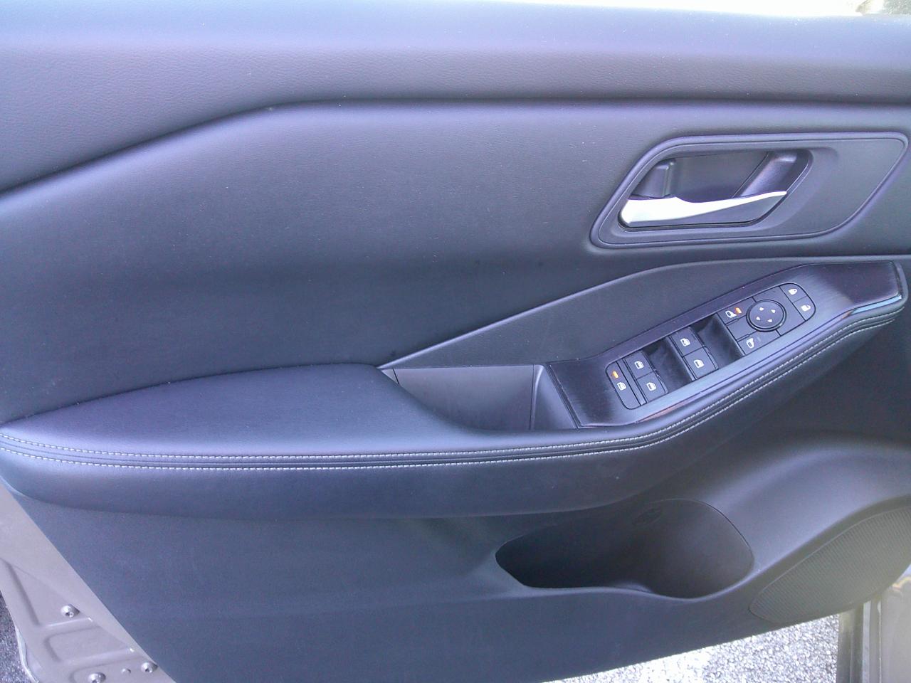 Nissan Rogue FWD SV 2025