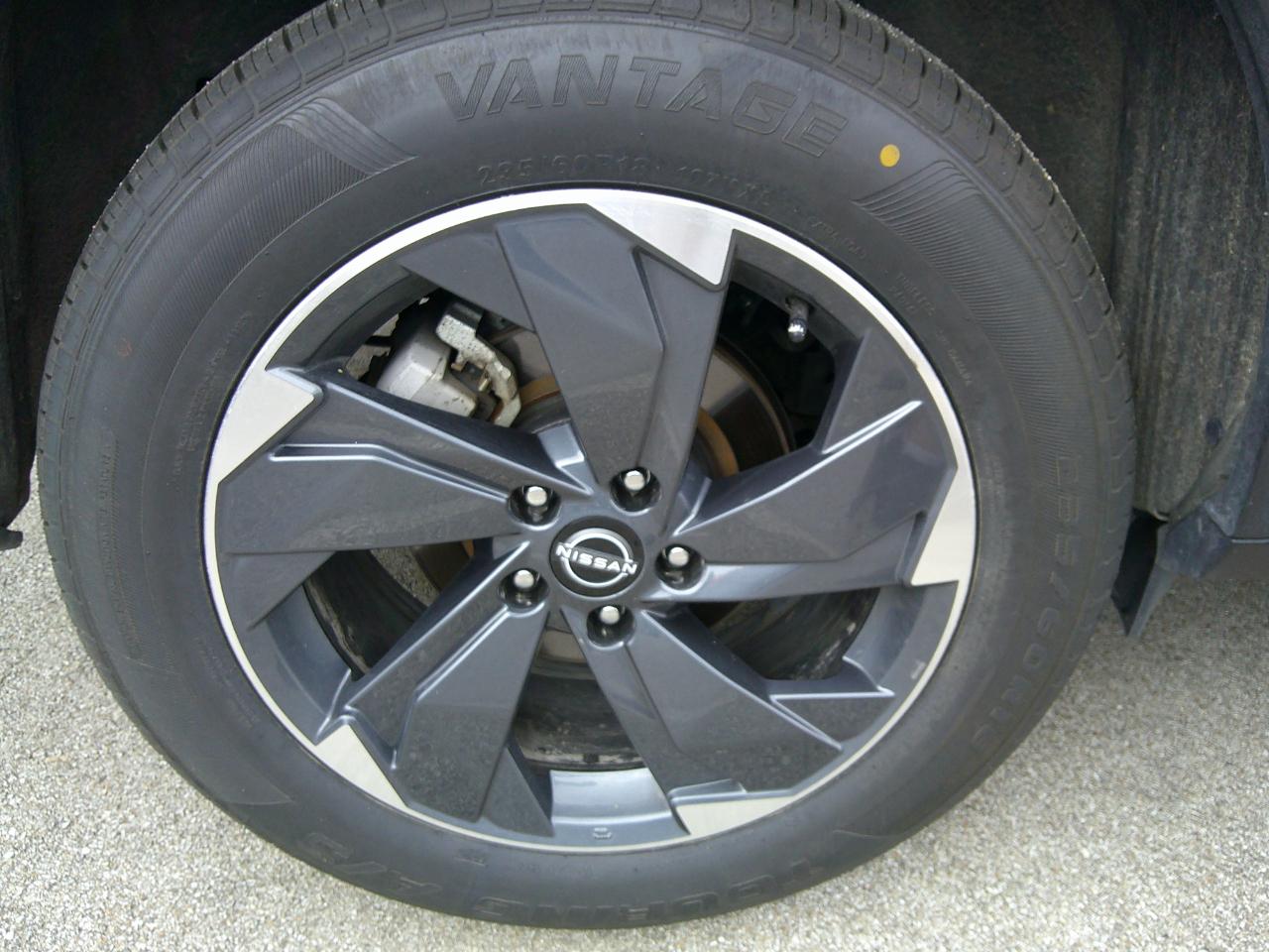 Nissan Rogue FWD SV 2025