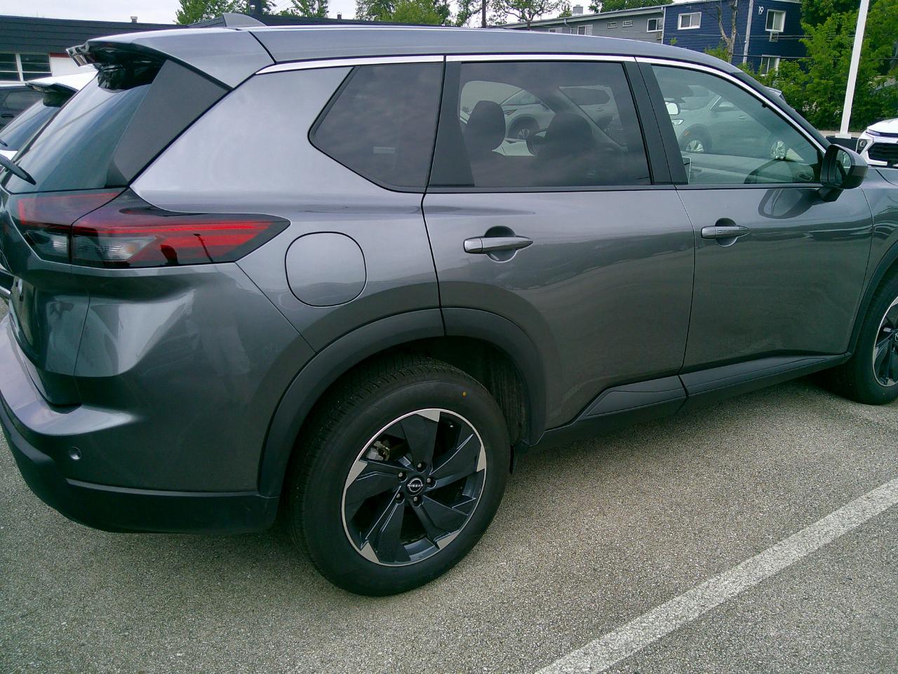 Nissan Rogue FWD SV 2025