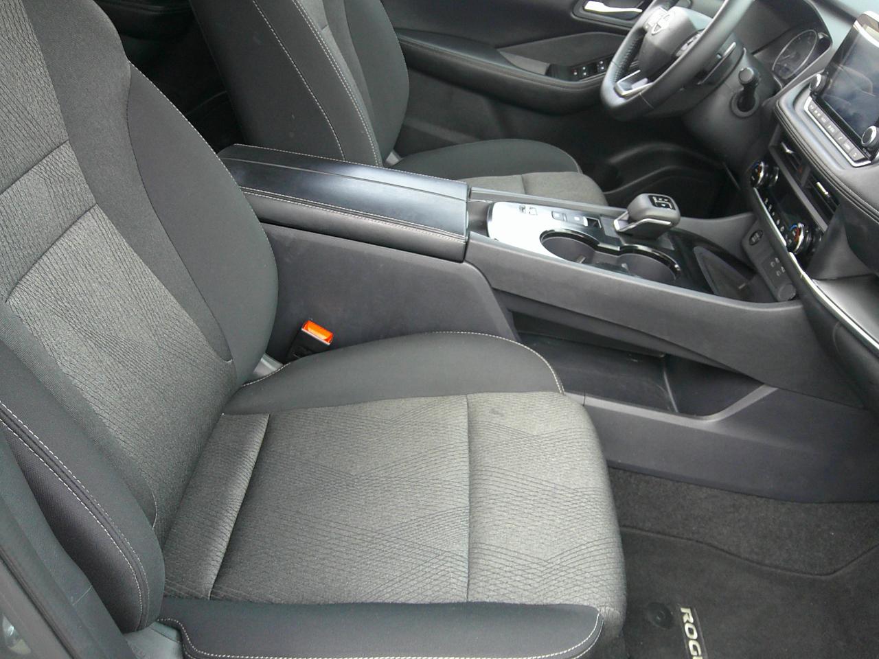 Nissan Rogue FWD SV 2025