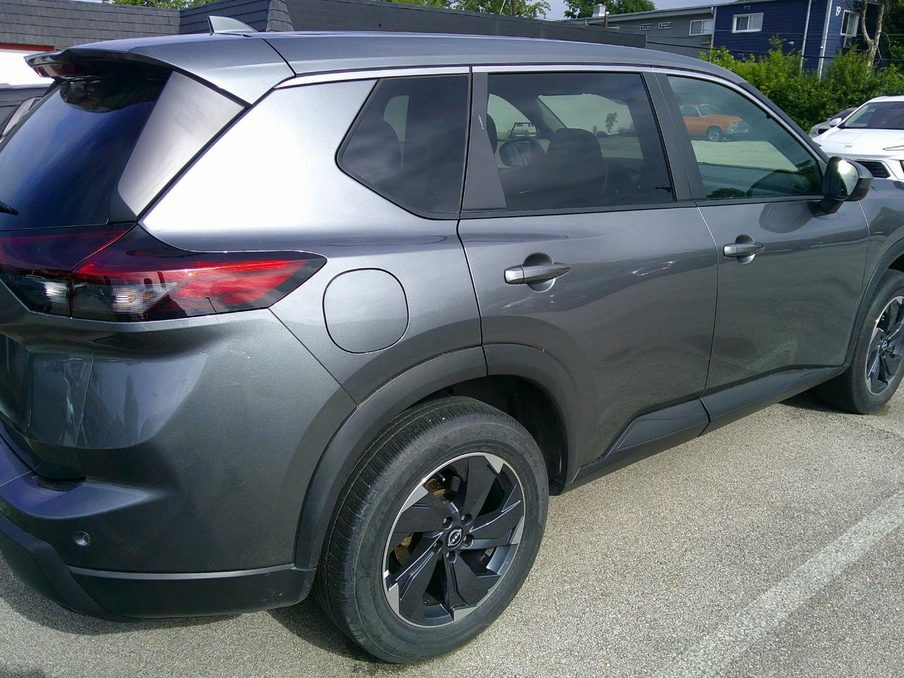 Nissan Rogue FWD SV 2025