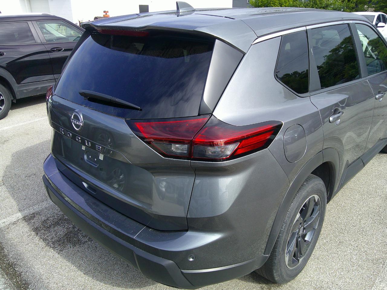 Nissan Rogue FWD SV 2025