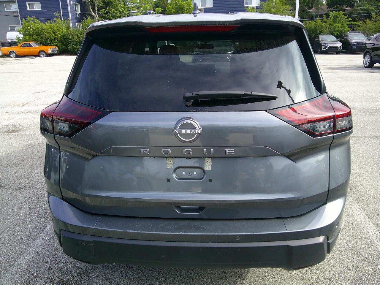 Nissan Rogue FWD SV 2025