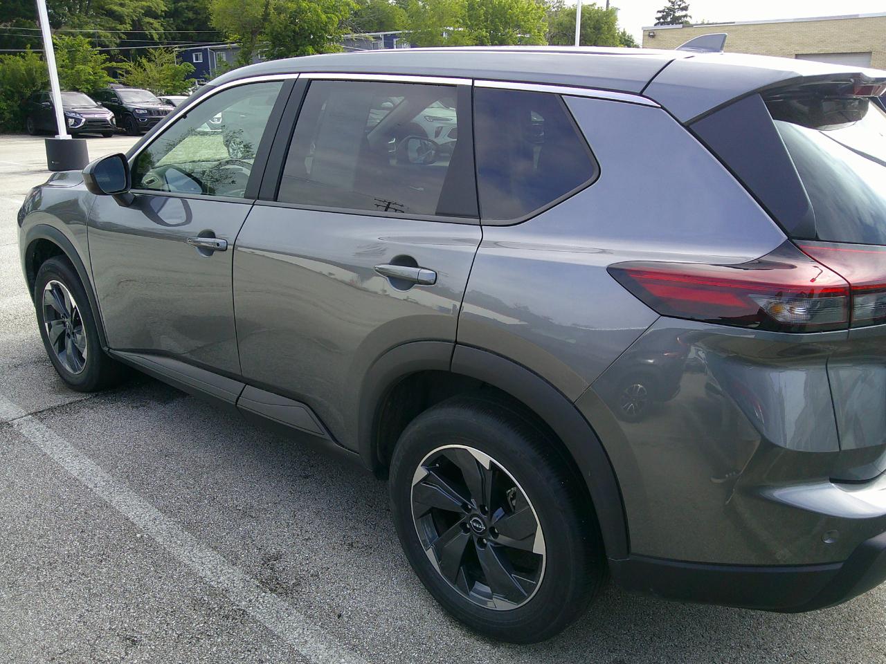 Nissan Rogue FWD SV 2025
