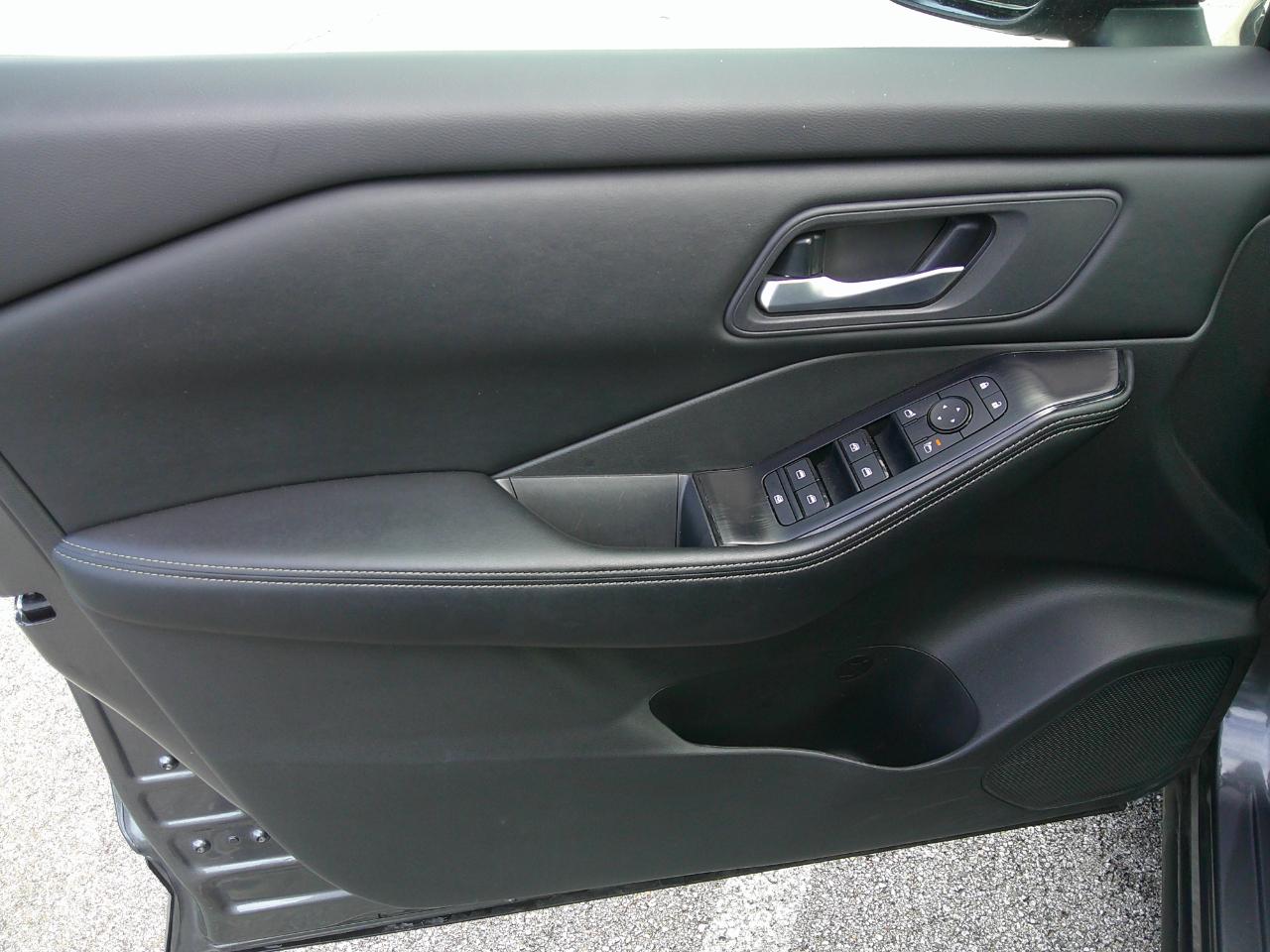 Nissan Rogue FWD SV 2025