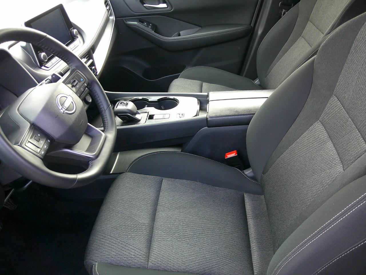 Nissan Rogue FWD SV 2025