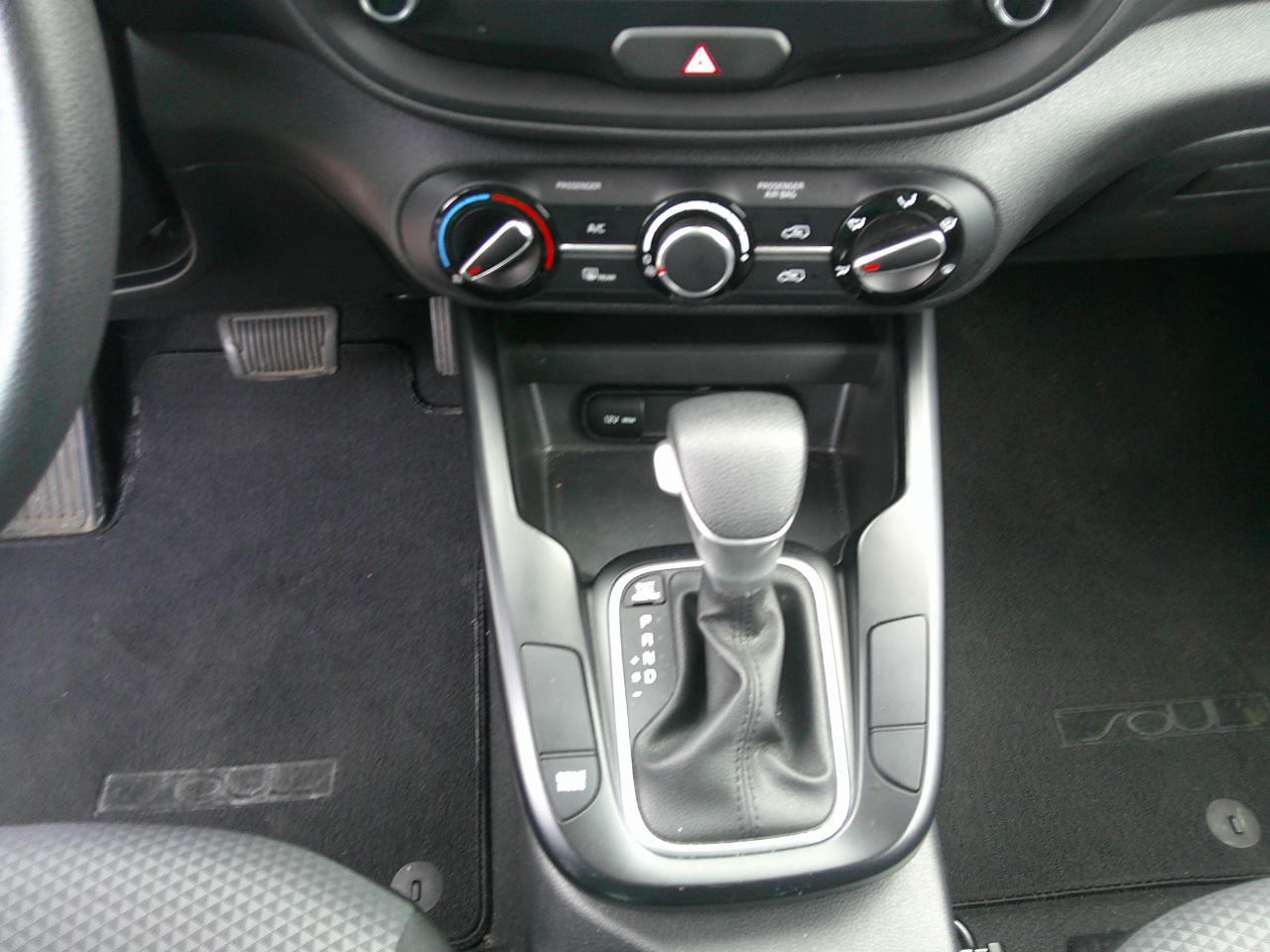 Kia Soul LX FWD 2025