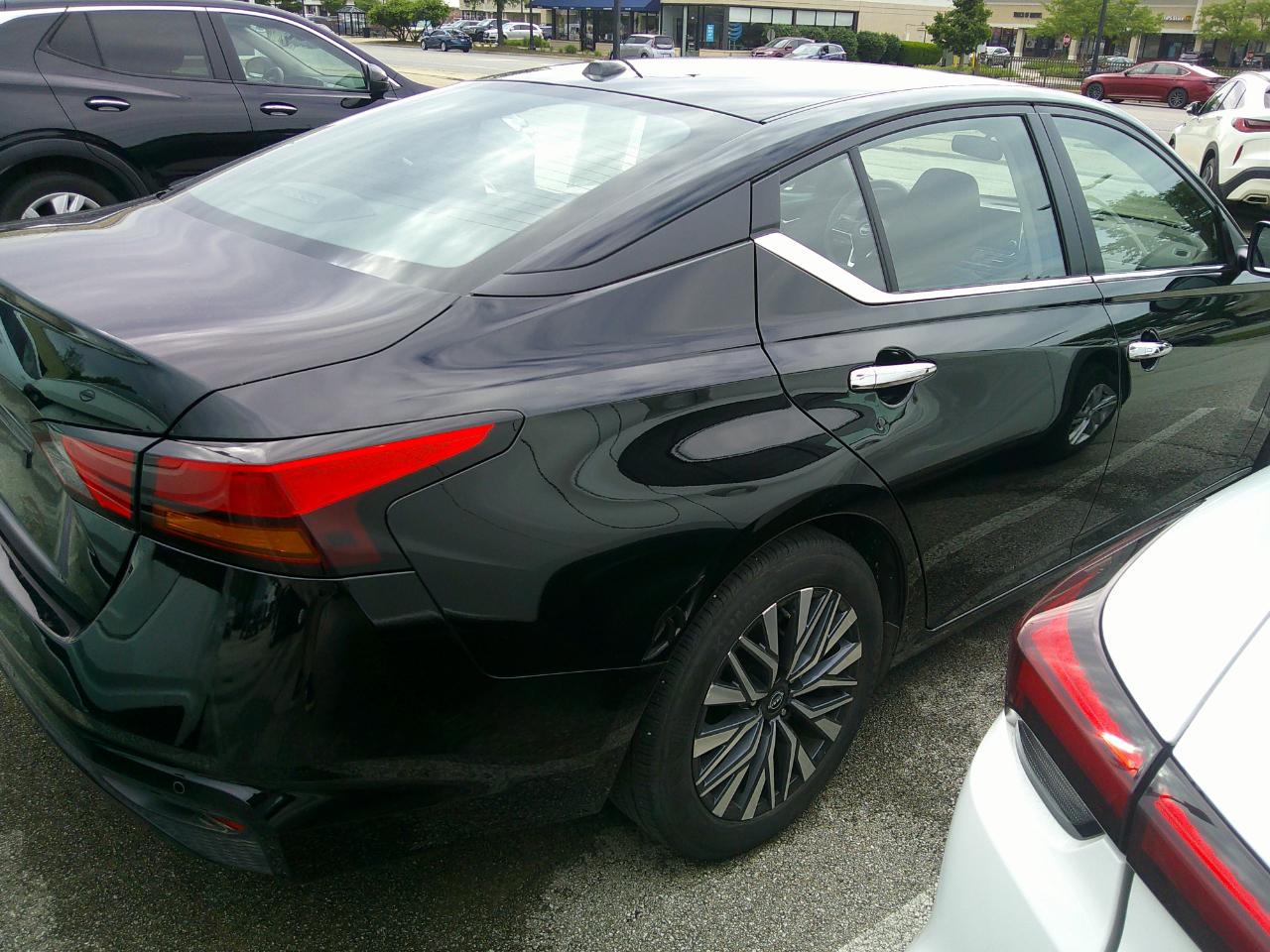 Nissan Altima SV FWD 2025