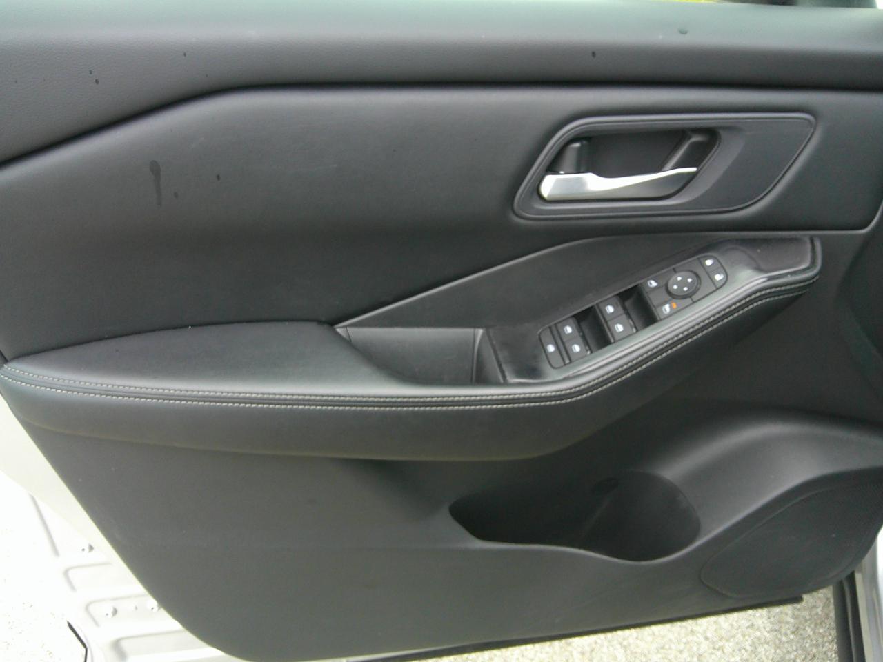 Nissan Rogue AWD SV 2025