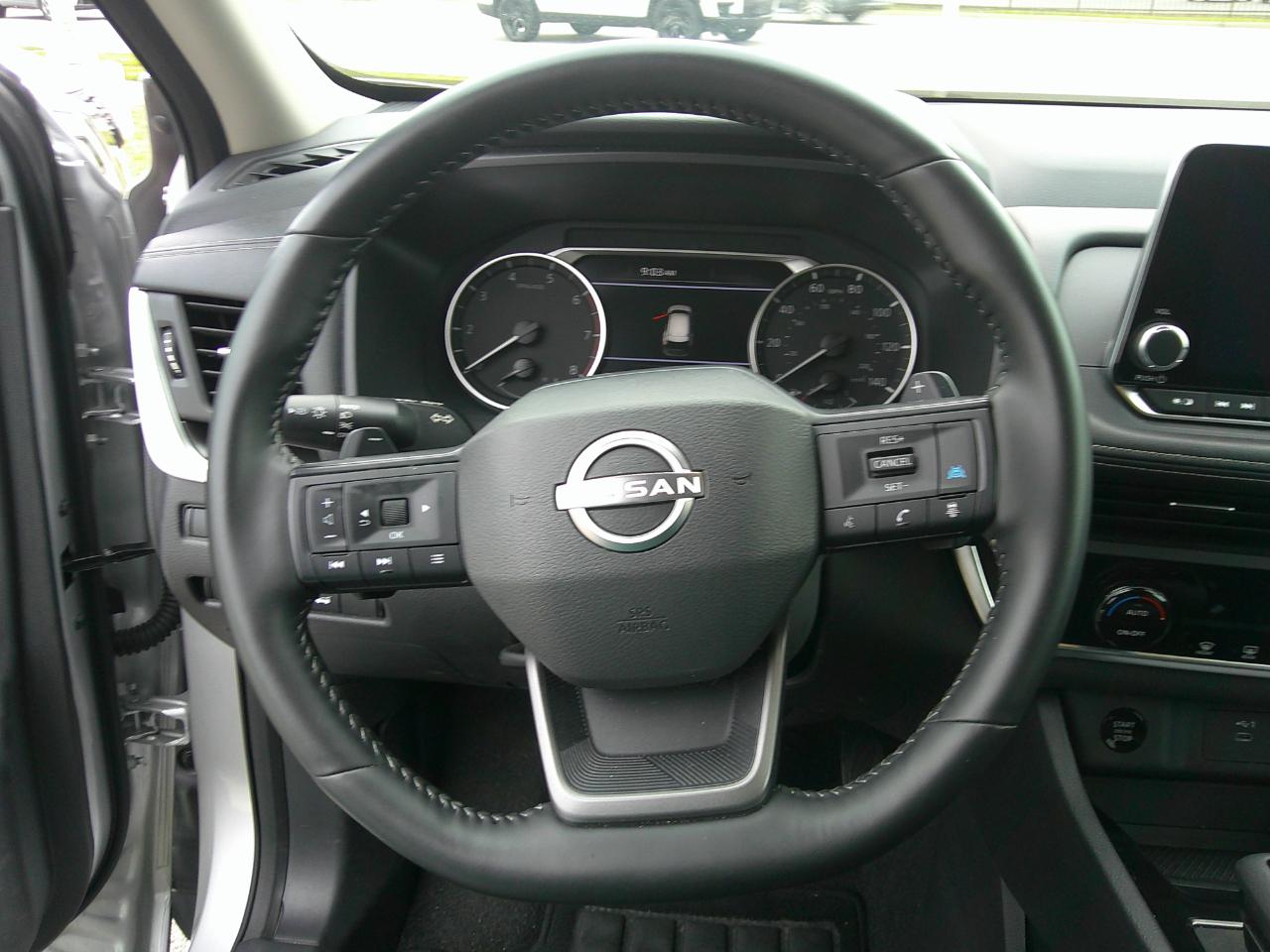 Nissan Rogue AWD SV 2025