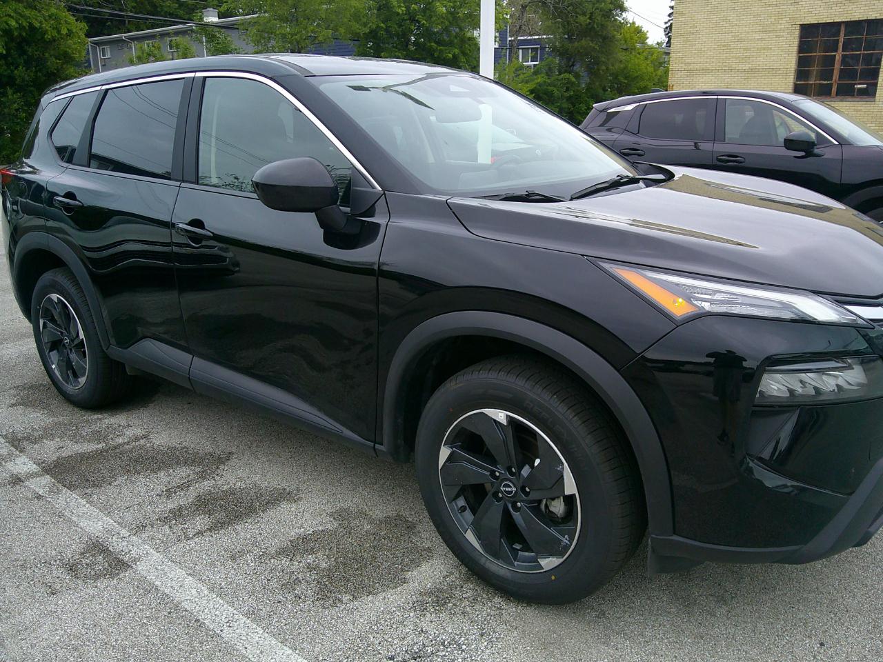 Nissan Rogue AWD SV 2025