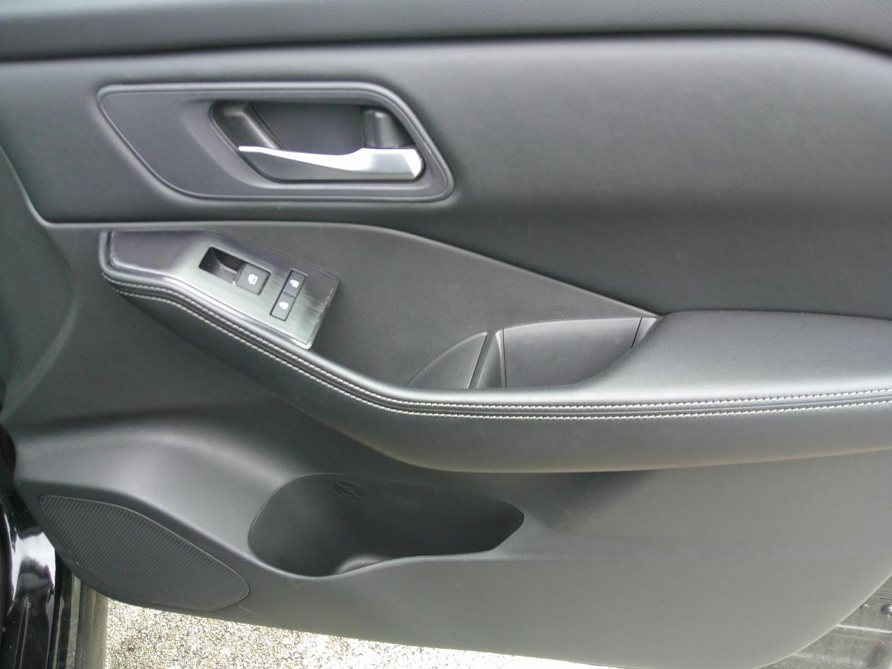 Nissan Rogue AWD SV 2025