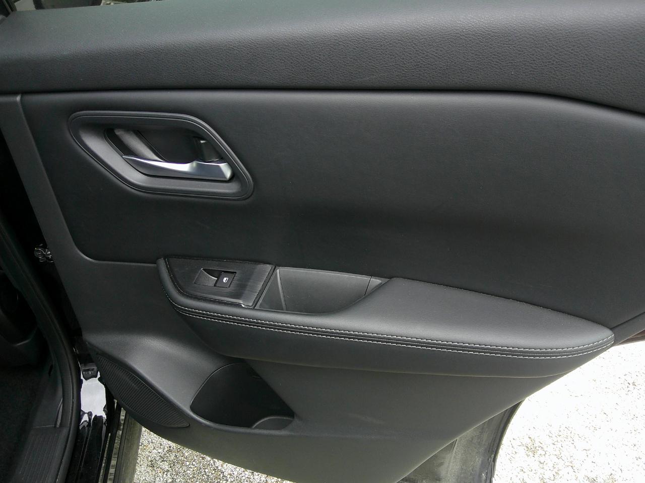 Nissan Rogue AWD SV 2025