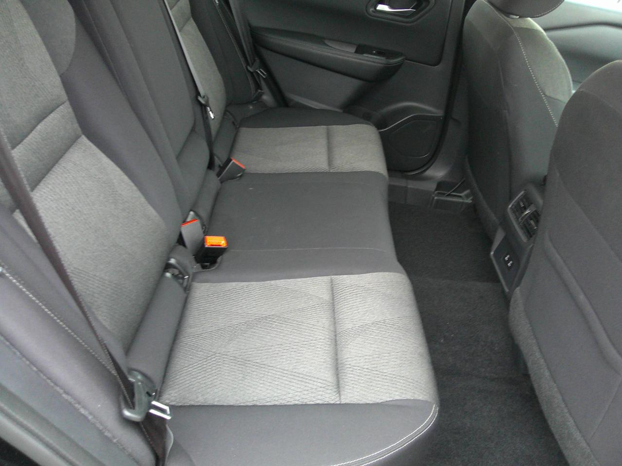 Nissan Rogue AWD SV 2025