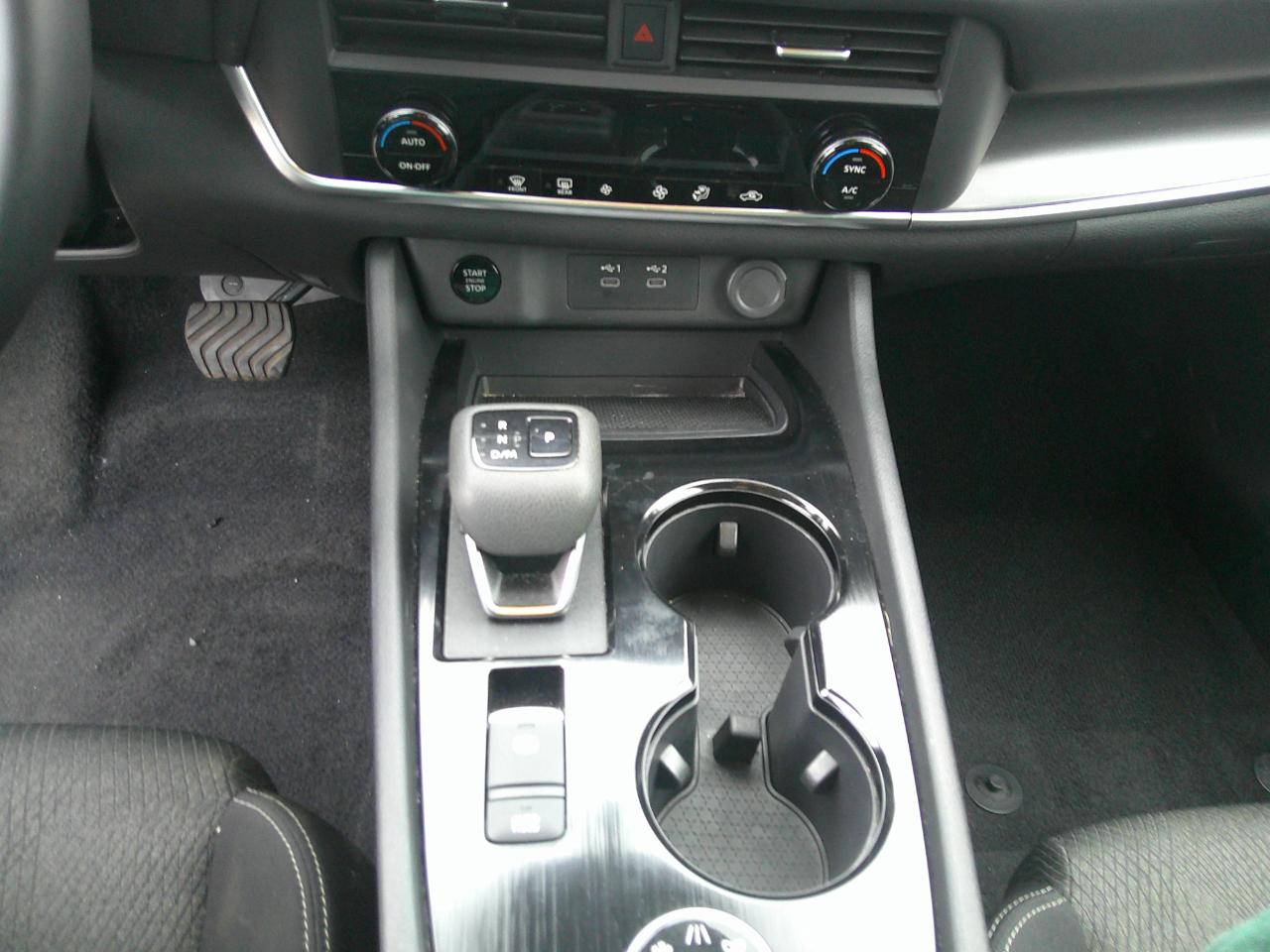 Nissan Rogue AWD SV 2025