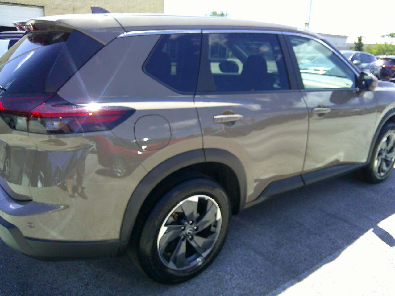 Nissan Rogue FWD SV 2025