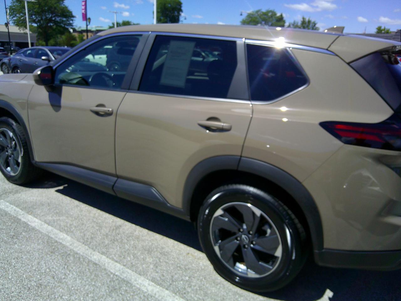Nissan Rogue FWD SV 2025