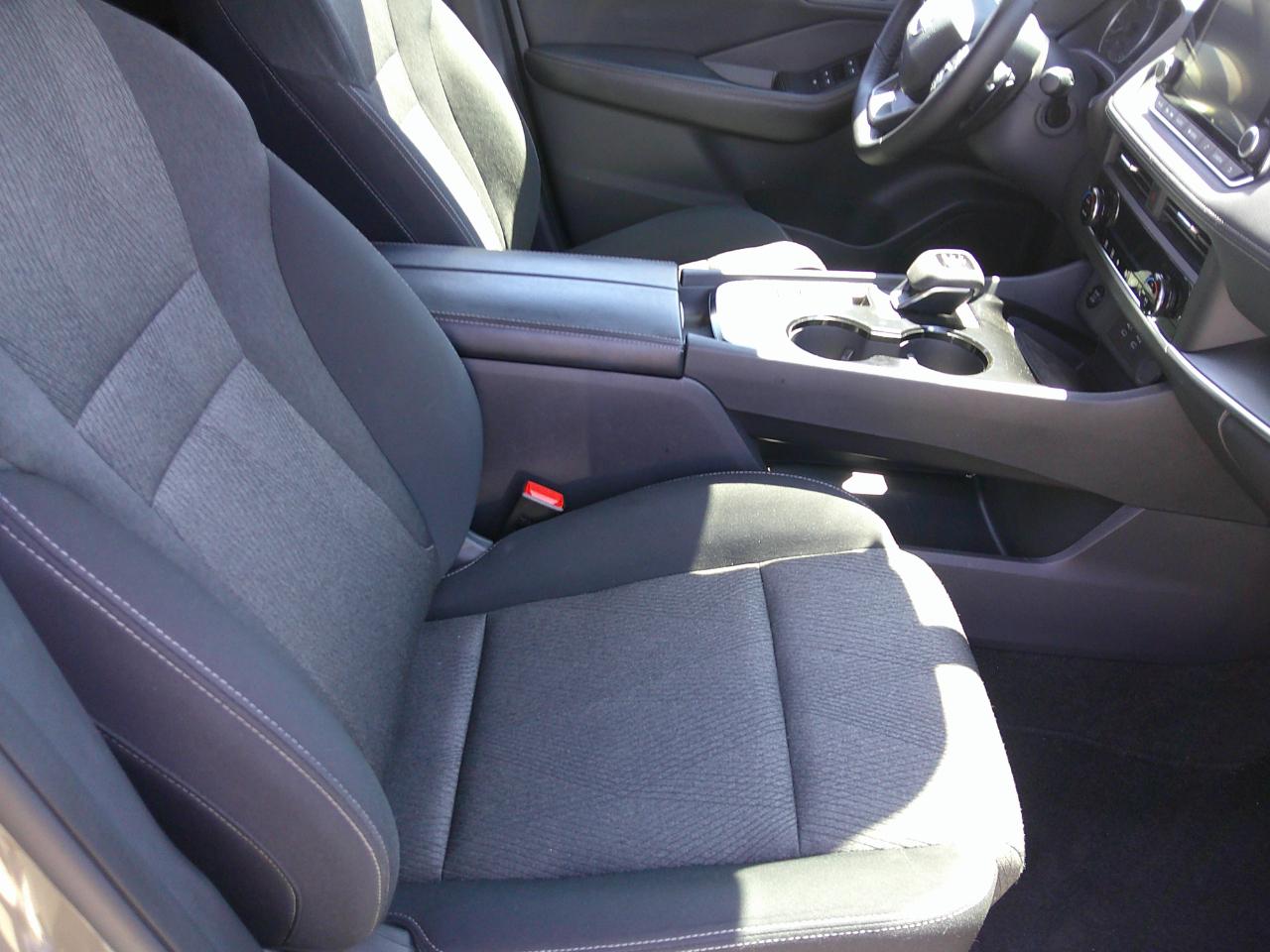 Nissan Rogue FWD SV 2025