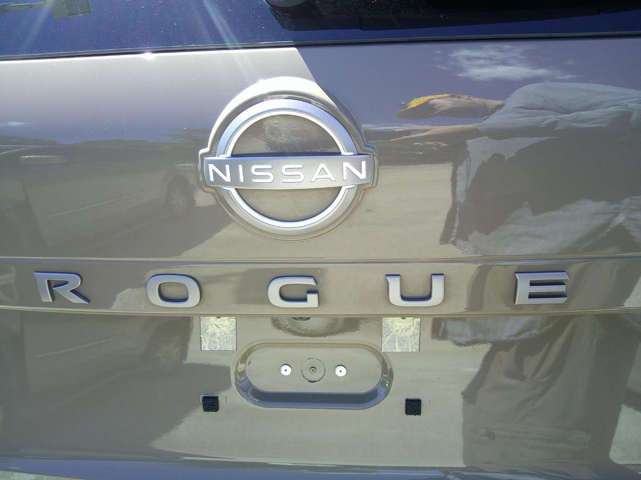 Nissan Rogue FWD SV 2025
