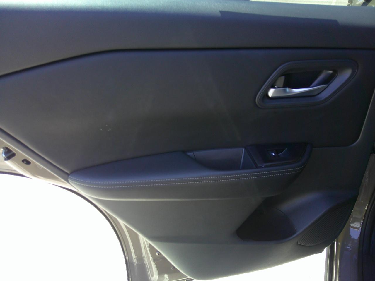 Nissan Rogue FWD SV 2025
