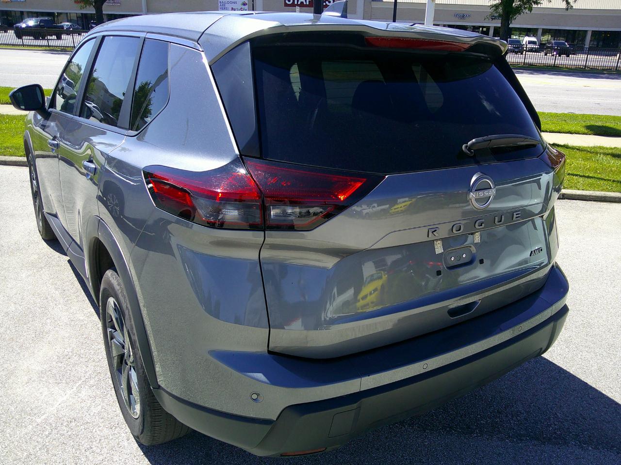 Nissan Rogue AWD SV 2025
