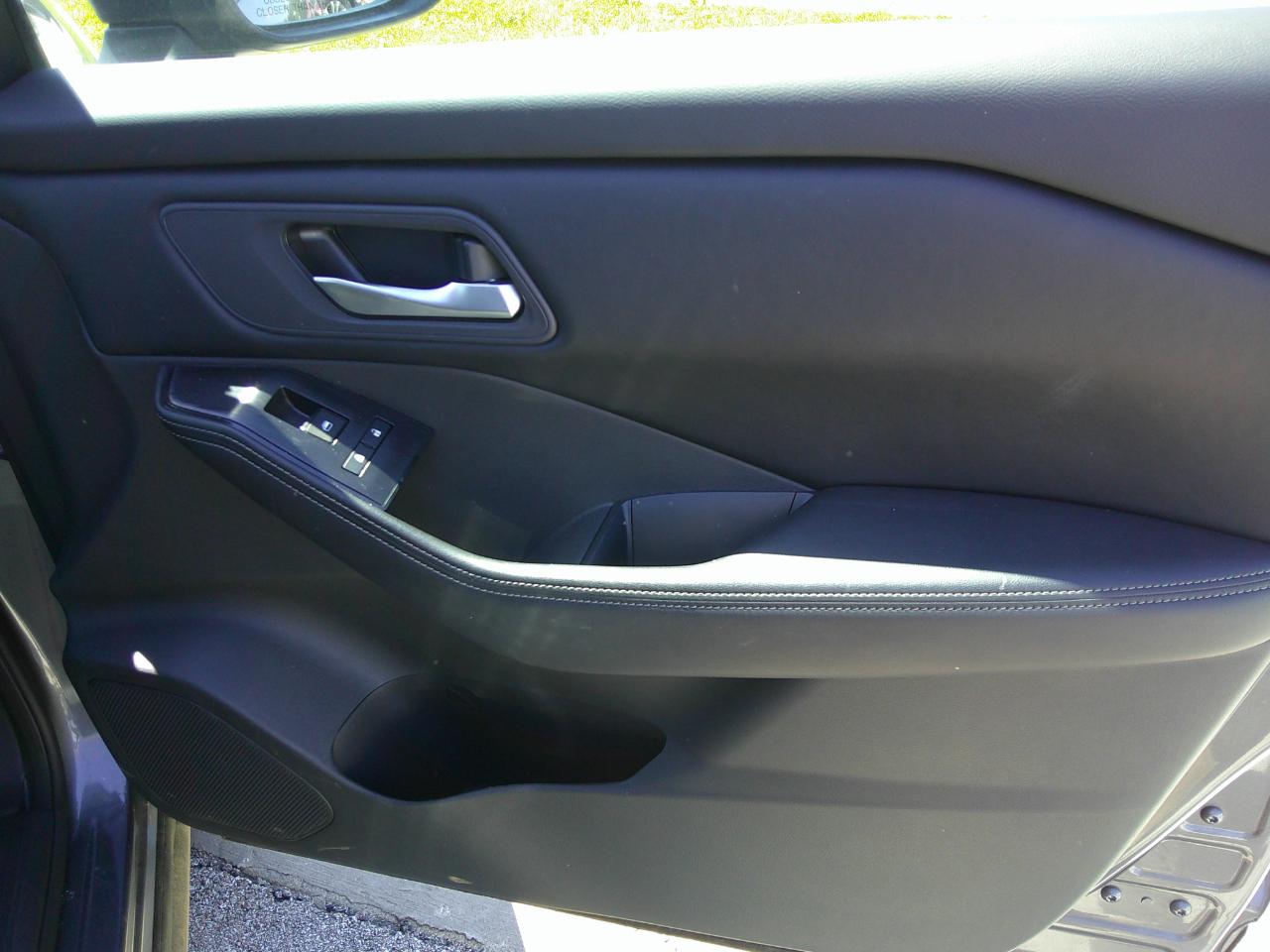 Nissan Rogue AWD SV 2025