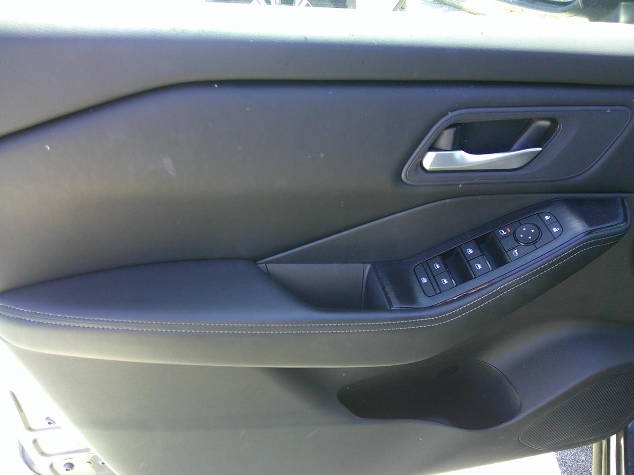 Nissan Rogue AWD SV 2025
