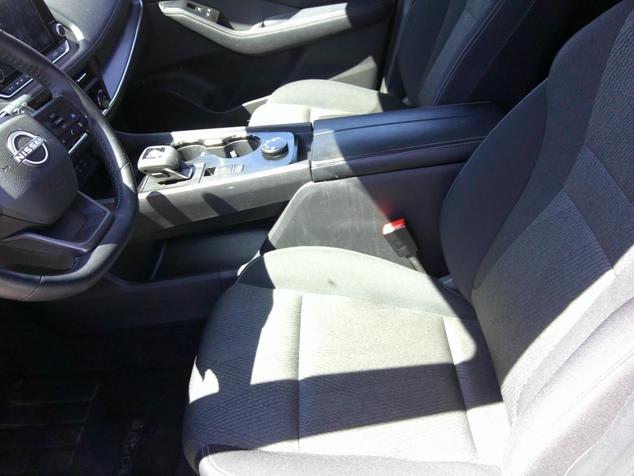 Nissan Rogue AWD SV 2025