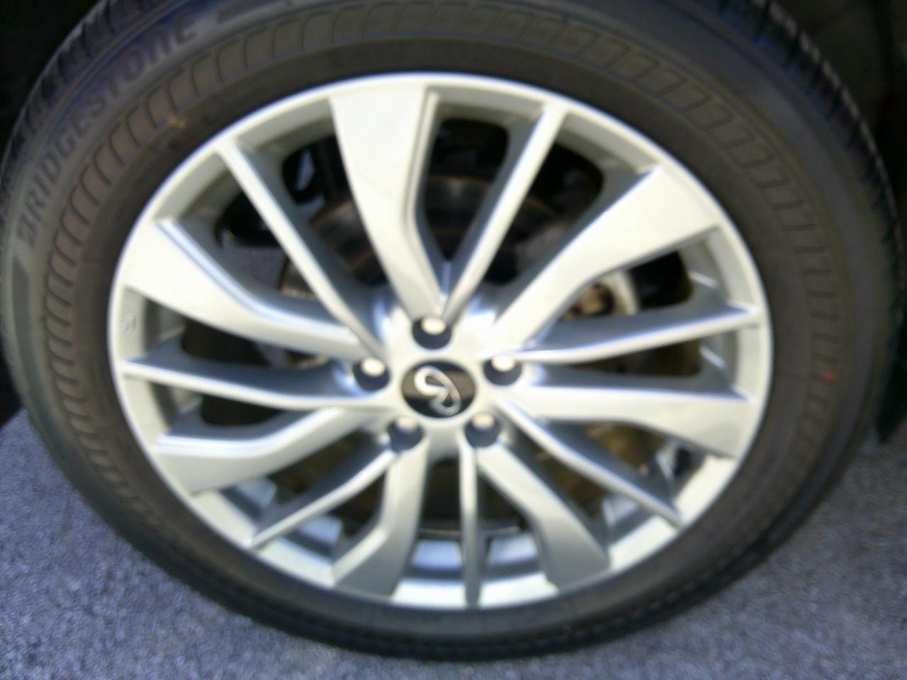 Infiniti QX50 LUXE AWD 2023