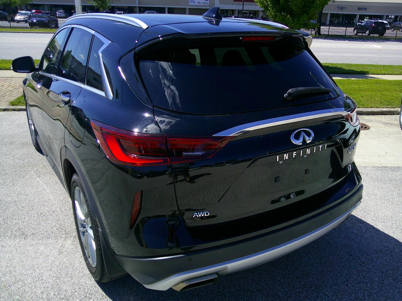 Infiniti QX50 LUXE AWD 2023