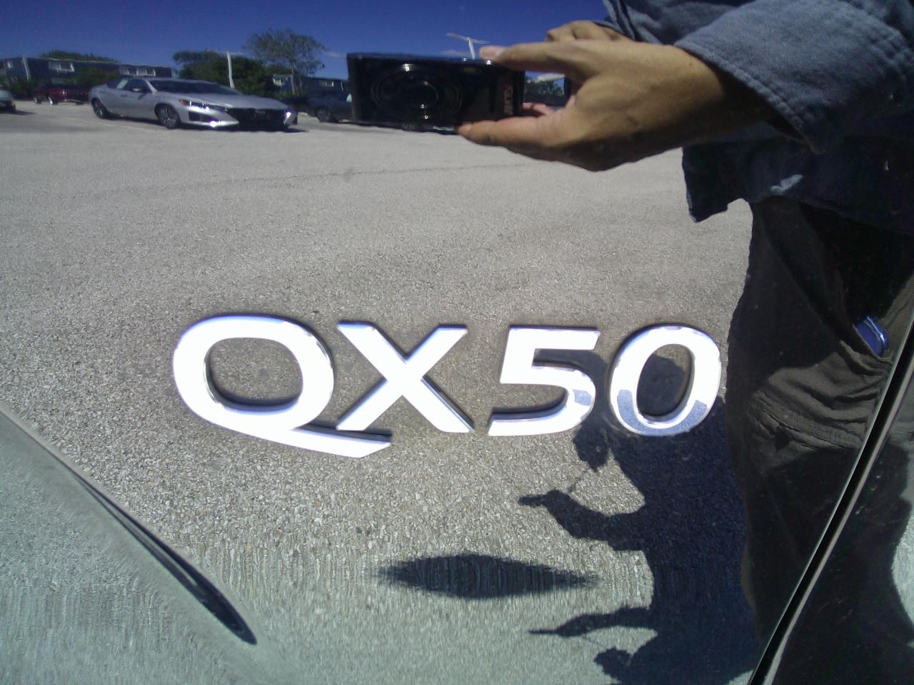 Infiniti QX50 LUXE AWD 2023