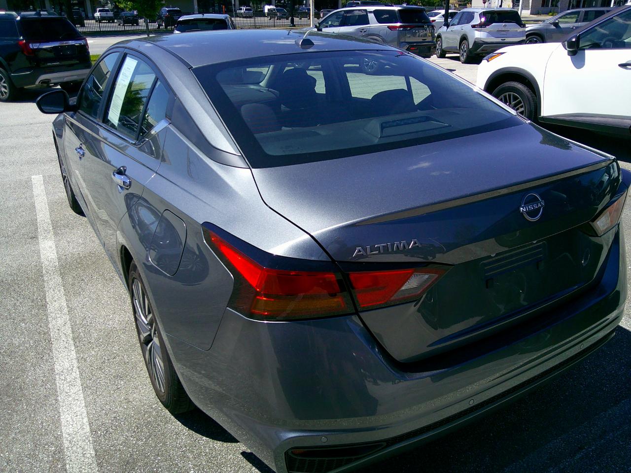 Nissan Altima SV FWD 2025