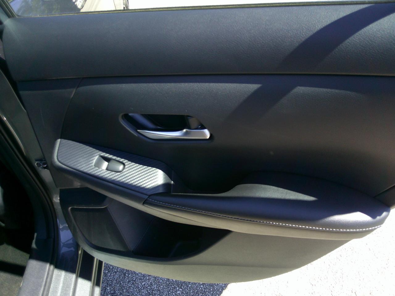 Nissan Sentra SV CVT 2023