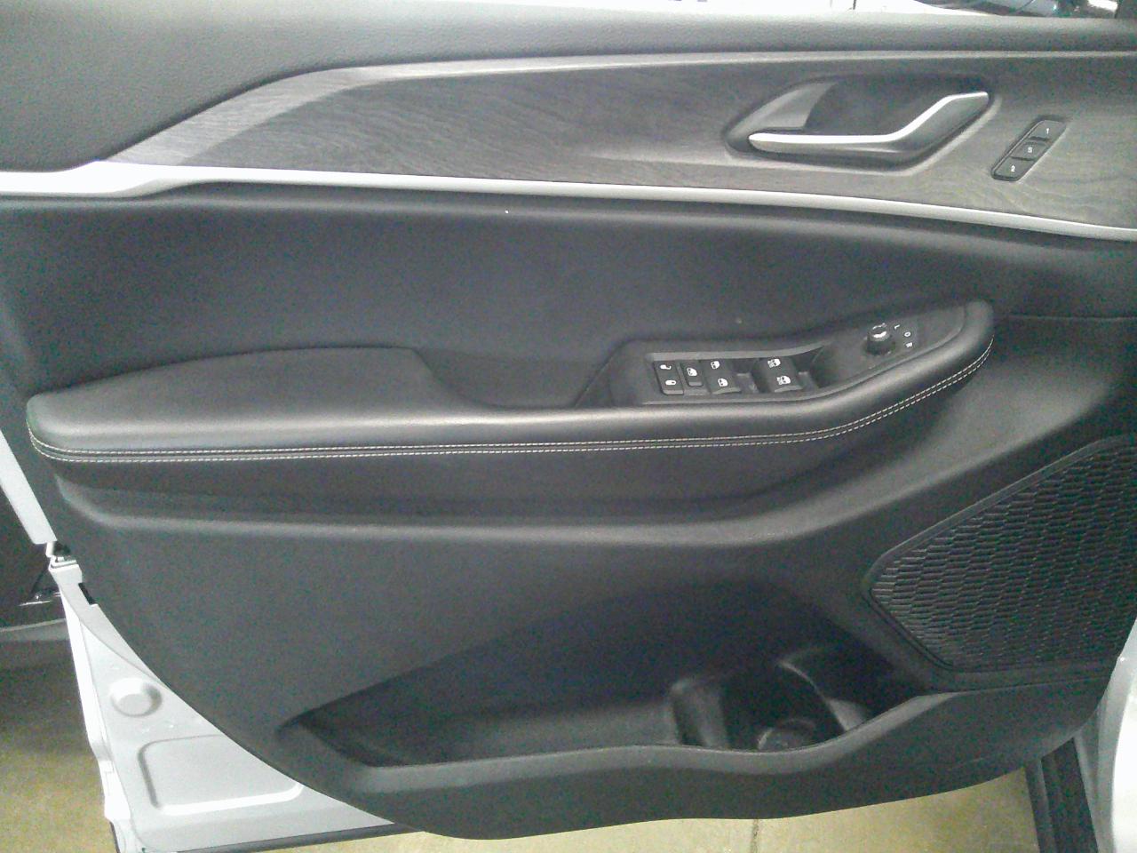 Jeep Grand Cherokee L Limited 4x4 2023