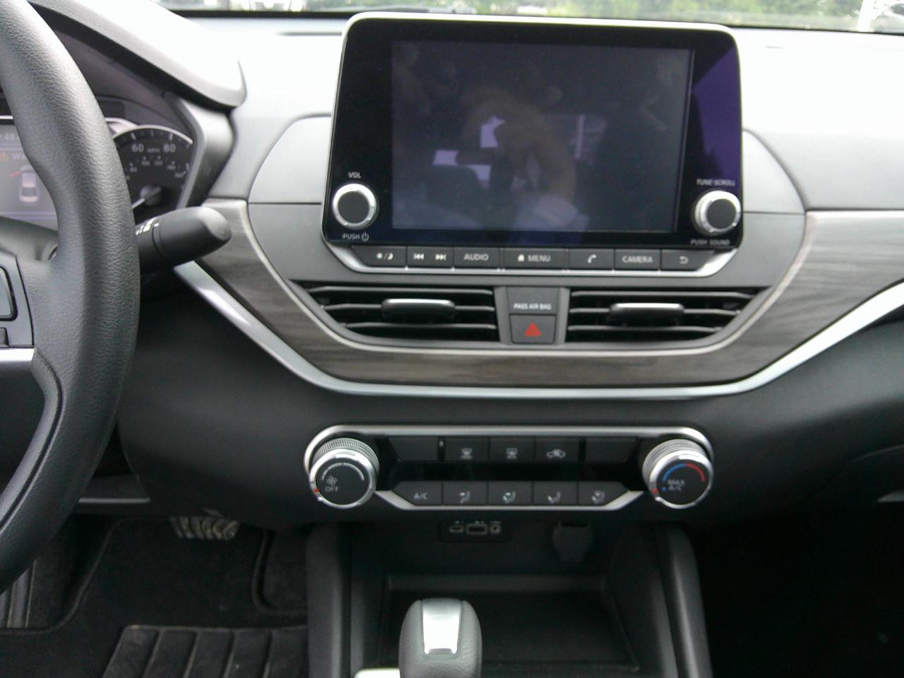 Nissan Altima SV FWD 2025