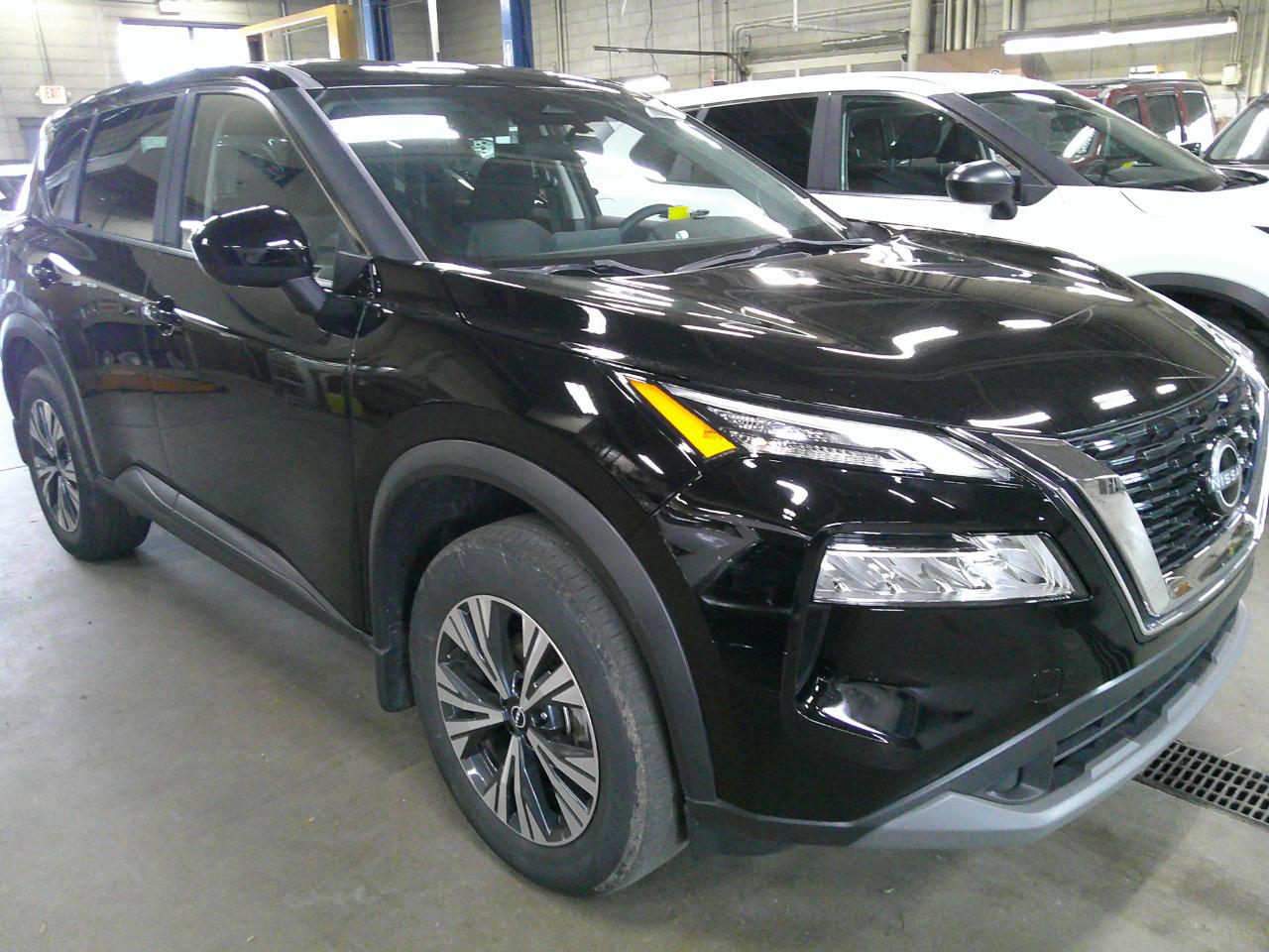 2023 Nissan Rogue AWD SV