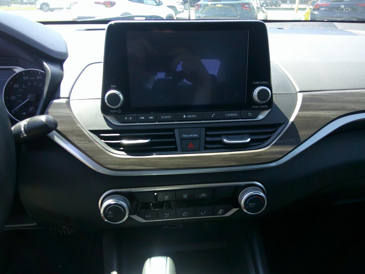 Nissan Altima SV FWD 2025