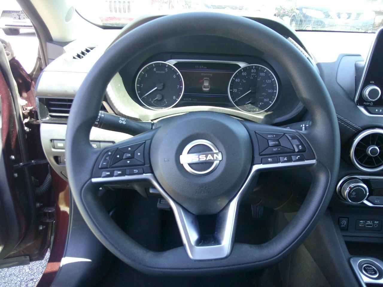 Nissan Sentra SV CVT 2025