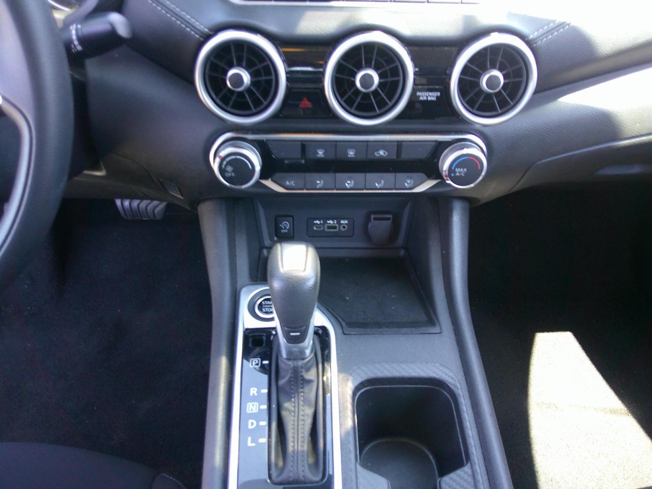 Nissan Sentra SV CVT 2025