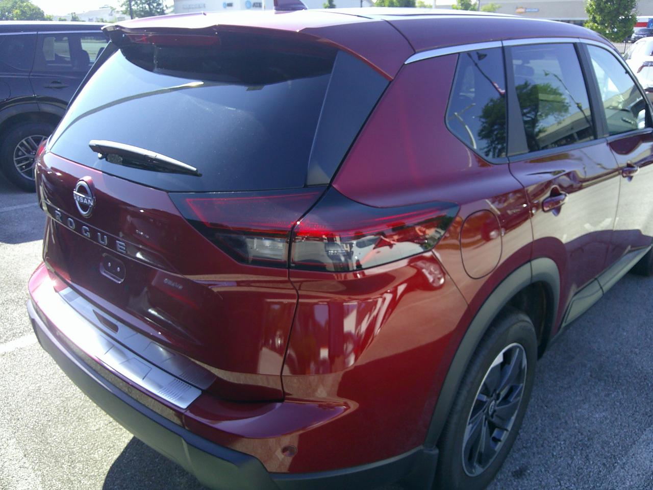 Nissan Rogue FWD SV *Ltd Avail* 2026
