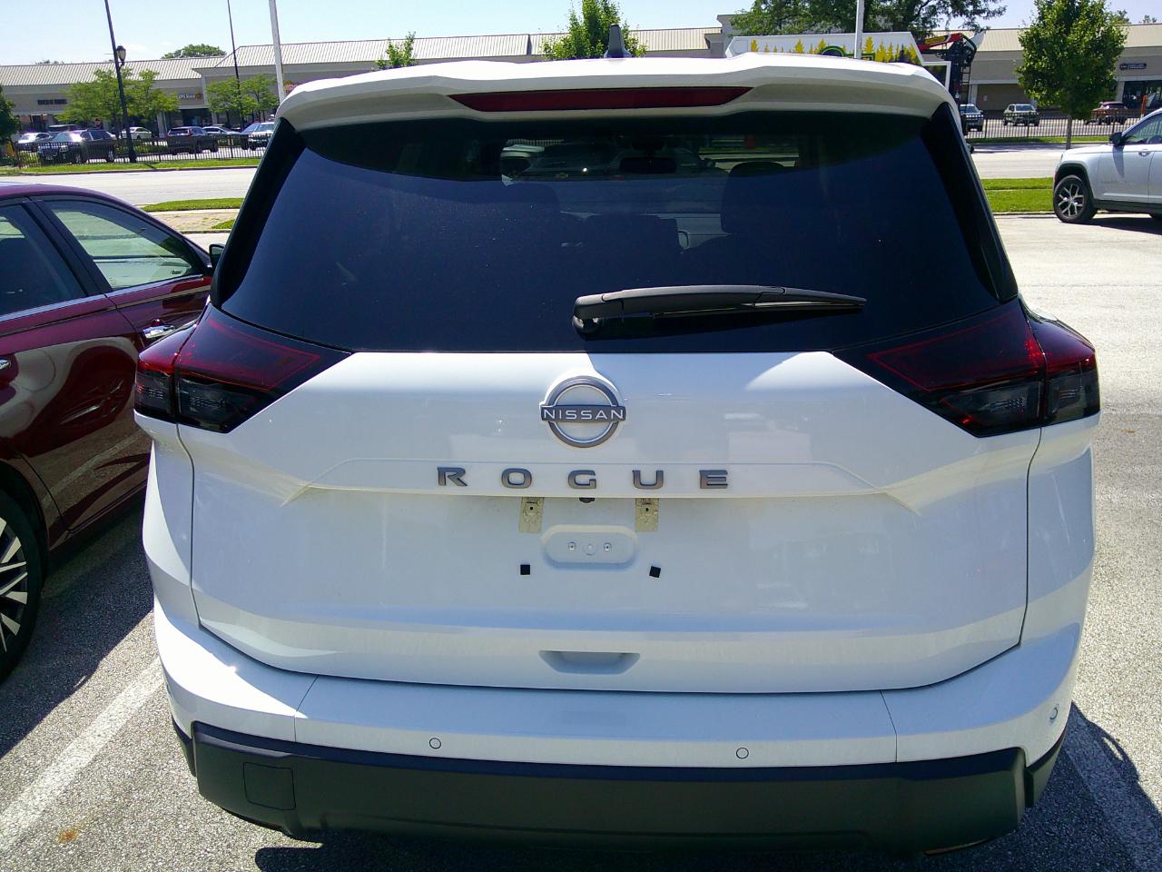 Nissan Rogue FWD S *Ltd Avail* 2026