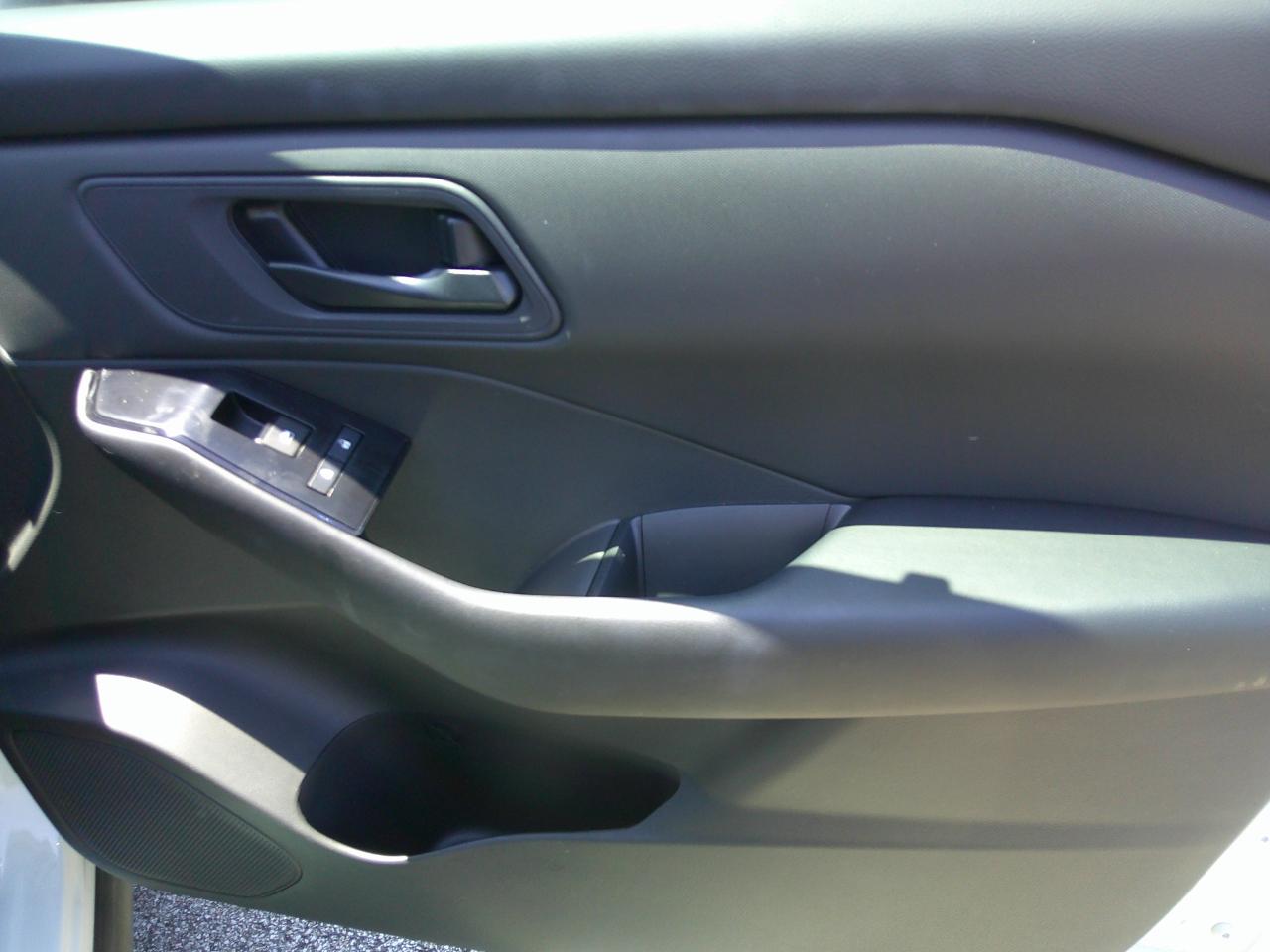 Nissan Rogue FWD S *Ltd Avail* 2026