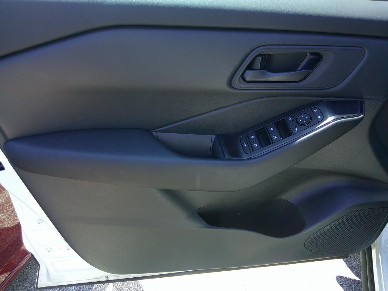 Nissan Rogue FWD S *Ltd Avail* 2026